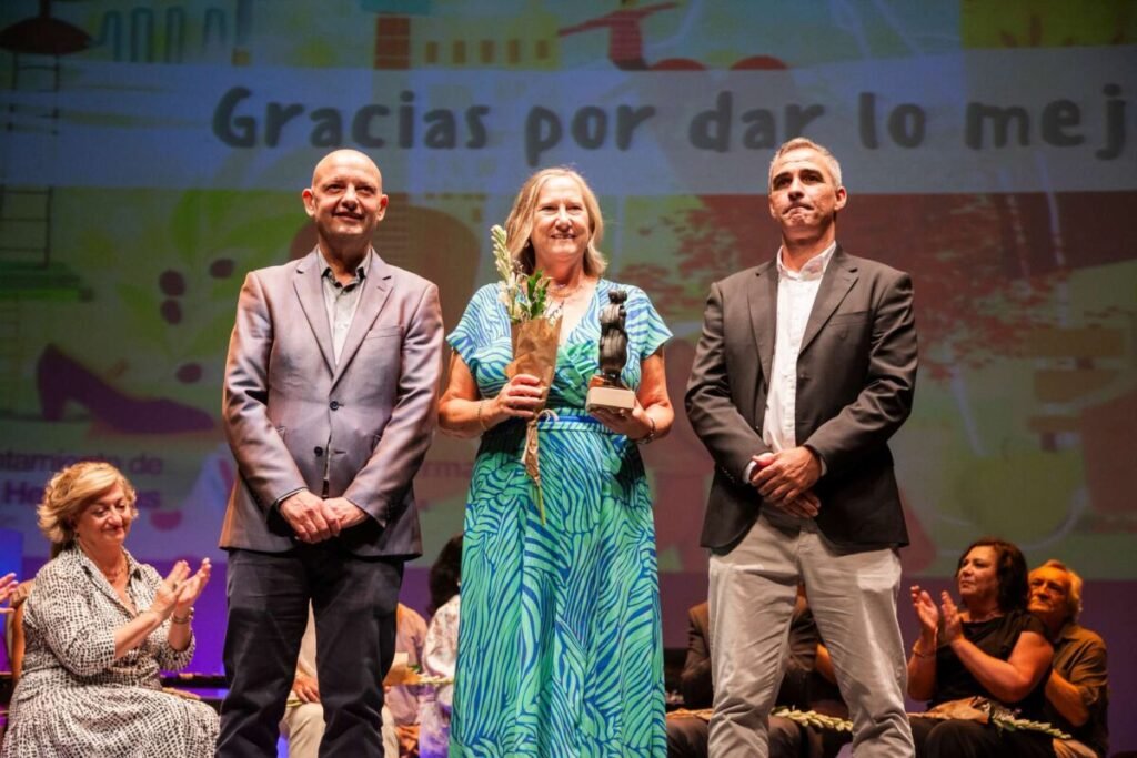 Homenaje a 19 Docentes en su Jubilación en el Inicio del Curso Escolar 2024-25