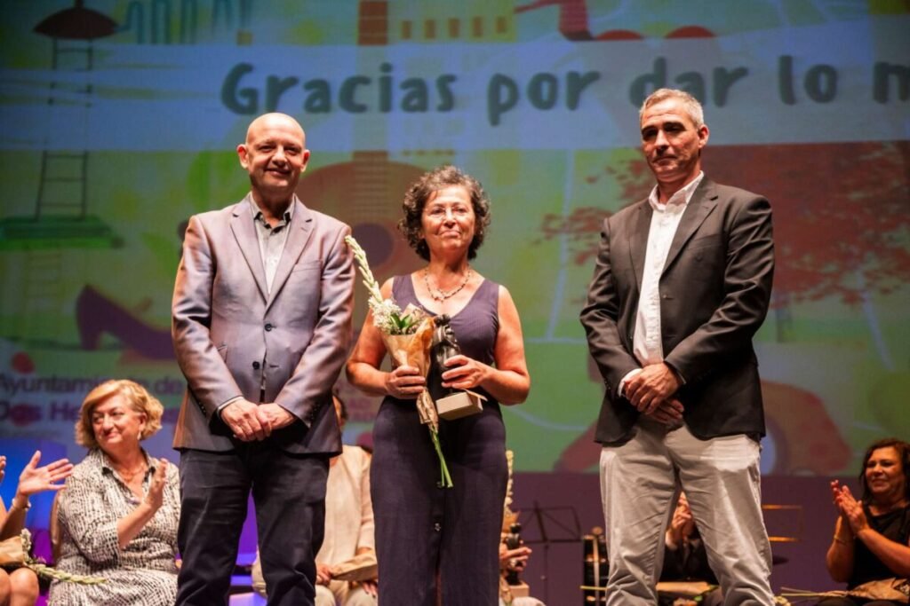 Homenaje a 19 Docentes en su Jubilación en el Inicio del Curso Escolar 2024-25