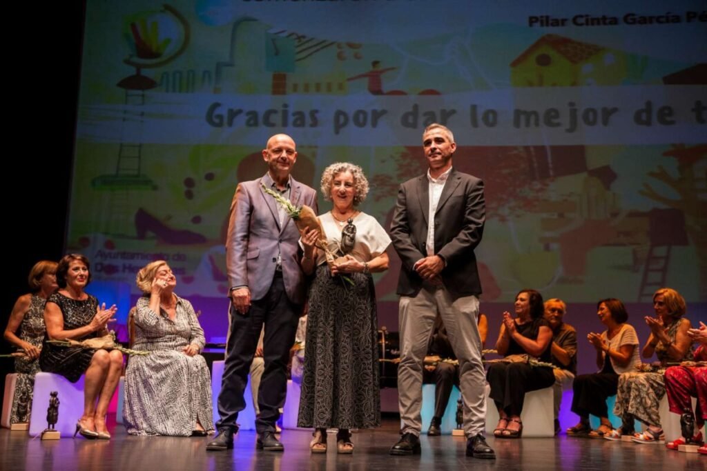 Homenaje a 19 Docentes en su Jubilación en el Inicio del Curso Escolar 2024-25