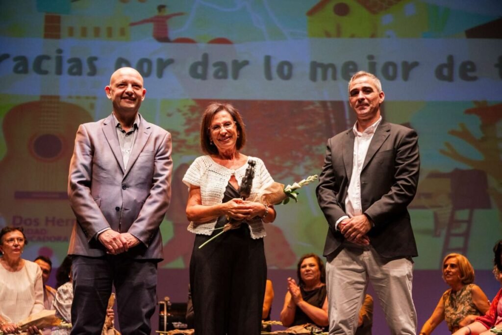 Homenaje a 19 Docentes en su Jubilación en el Inicio del Curso Escolar 2024-25