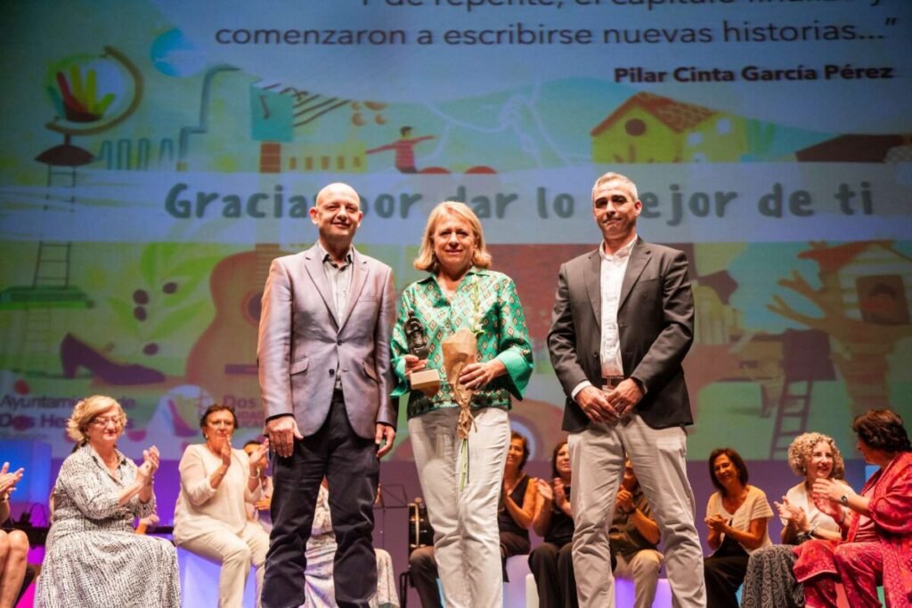 Homenaje a 19 Docentes en su Jubilación en el Inicio del Curso Escolar 2024-25