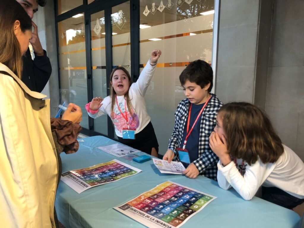 Día Mundial de la Infancia y Adolescencia