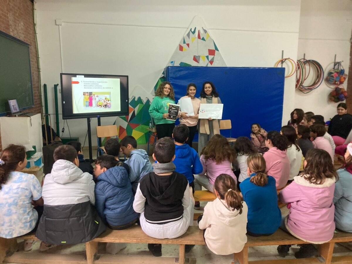 El CEIP El Palmarillo impulsa la venta de muñecos solidarios Kekos en favor de ASENSE-A – Educación Dos Hermanas