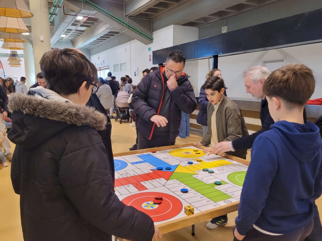 Jugamos en Familia - 8 de febrero de 2026