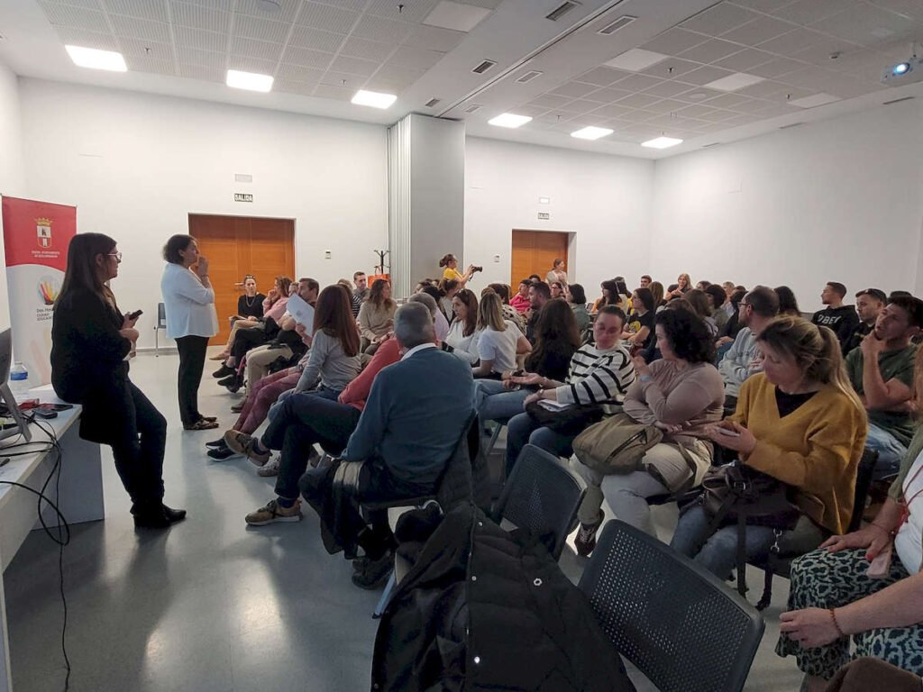Taller “El comportamiento infantil desde una mirada integral. Aportes desde la neuroeducación”