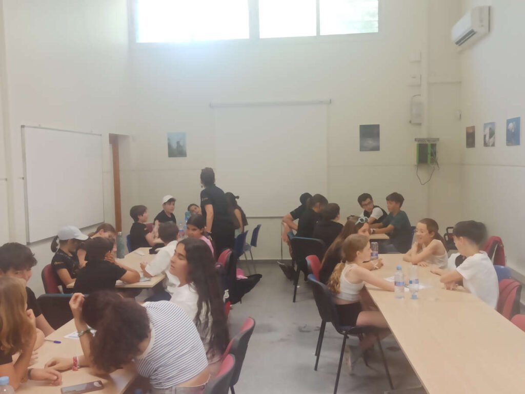 Convivencia de buenas prácticas del Grupo de Participación Local de Infancia y Adolescencia de Dos Hermanas “IADH” y el Consejo Local de la Infancia y la Adolescencia de Los Palacios y Villafranca