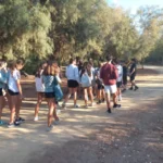 Alumnado del IES María Galiana recorre el entorno natural de la Laguna de Fuente del Rey.